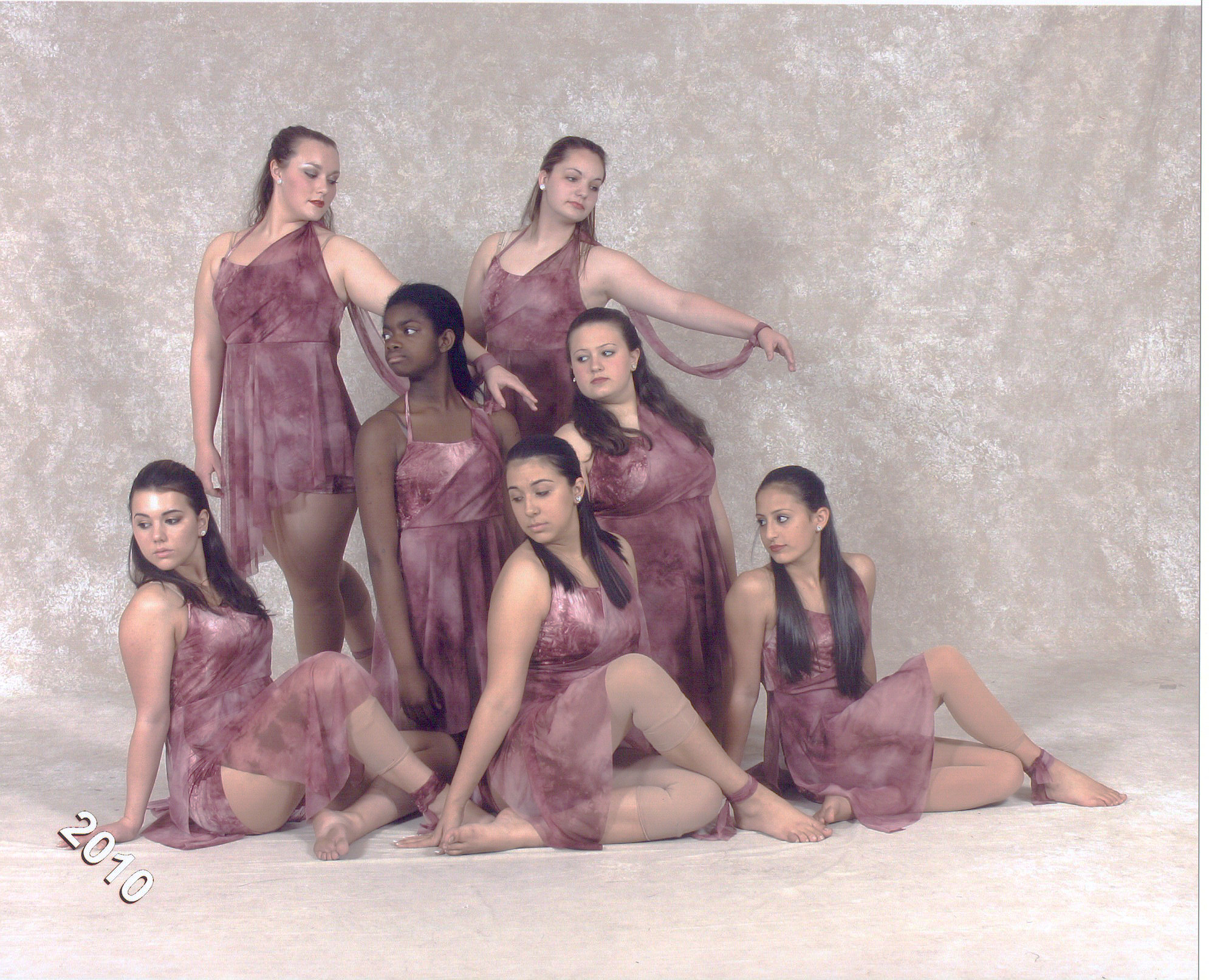 Blessin and her group danced Come Home